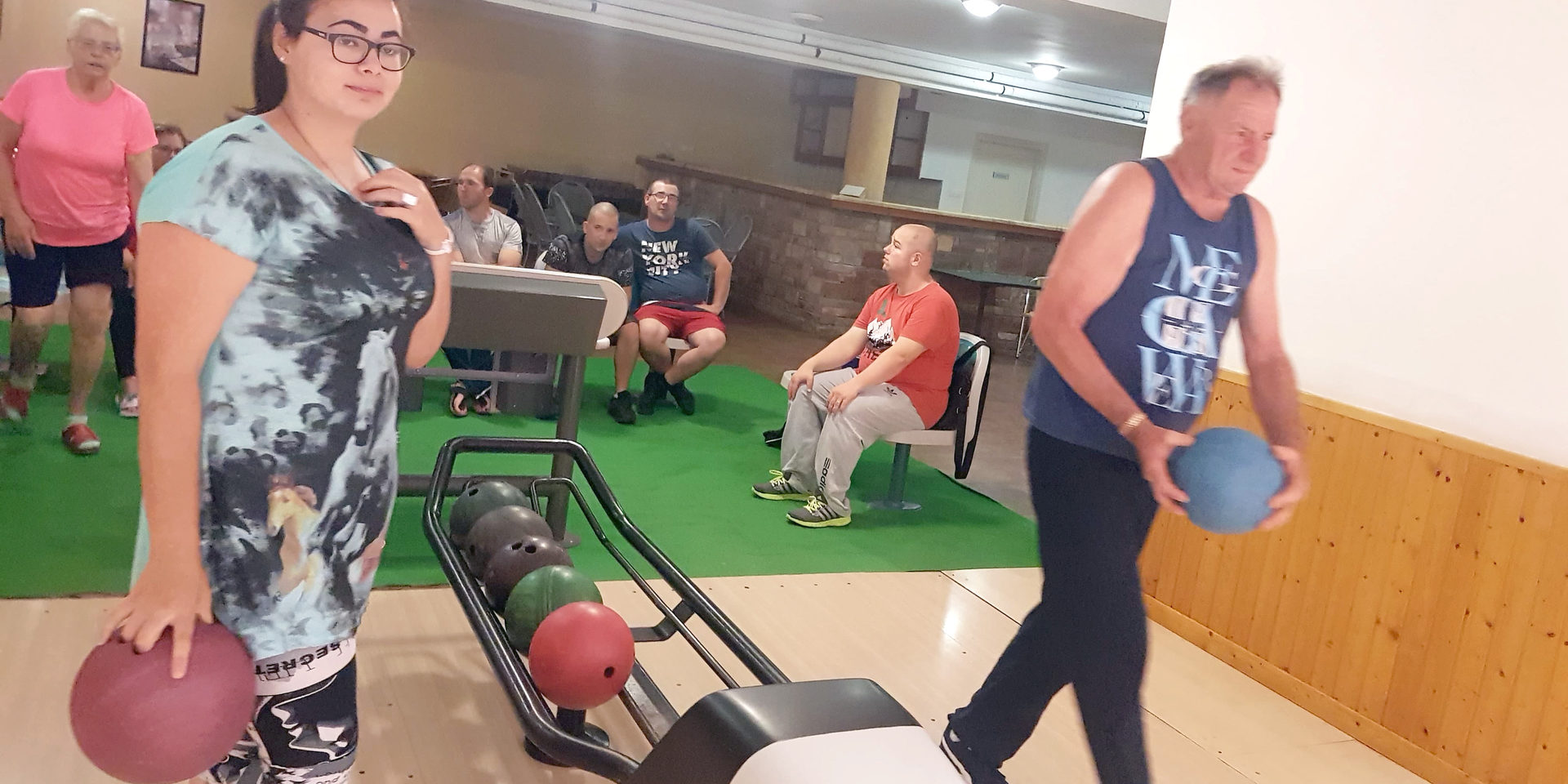 2020 berekfürdő bowling