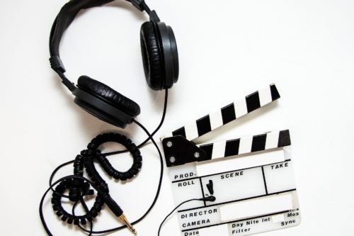 headphones-4223911_1920v