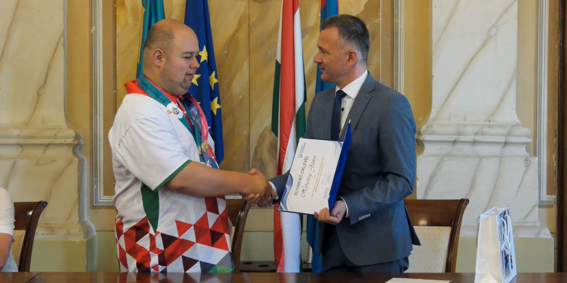 Janos_polgarmesteri koszontes